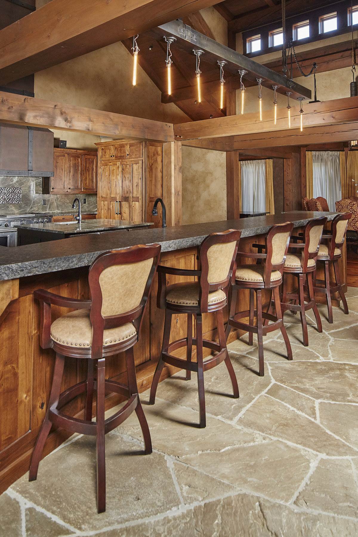 kitchen bar.jpg